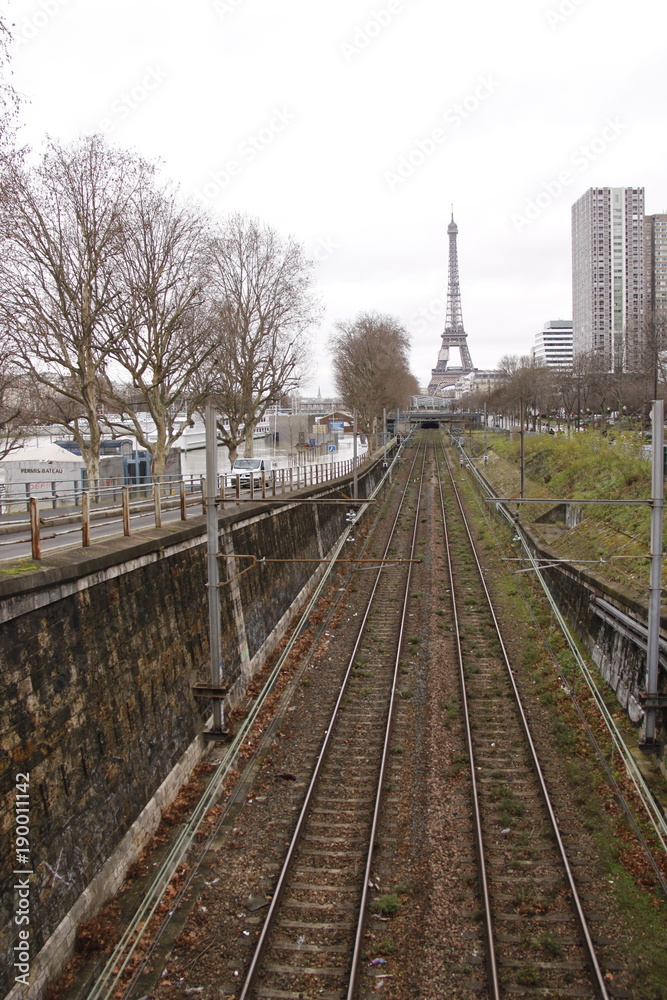 Chemin de fer à Paris