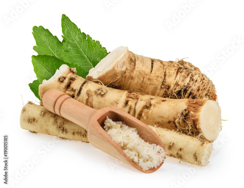Canvastavla Horseradish roots isolated on white background