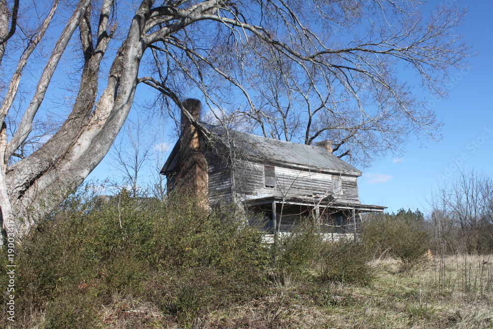 Obraz premium abandoned long ago