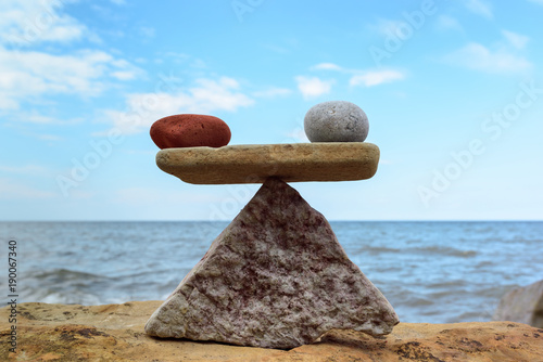 Symmetric balance of stones