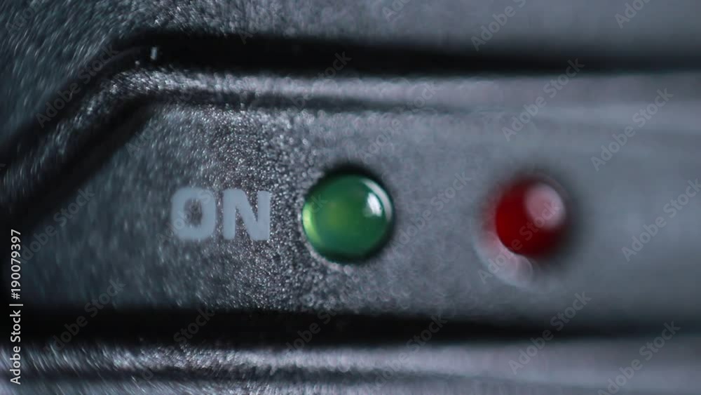 Green indicator turning on. Macro