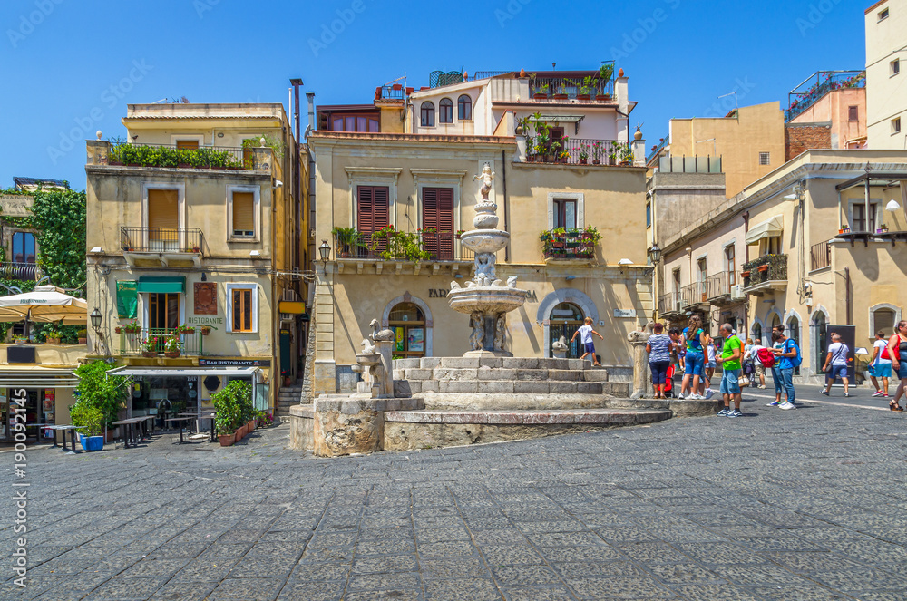 The fountain of Piazza del Duomo in Taormina.
