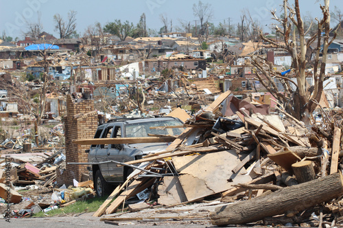 Canvas-taulu EF-5 Tornado Storm Total Distruction Destroyed Landscape