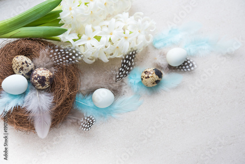Easter eggs with flowers and feathers, greeting card © Anna Kwiatkowska