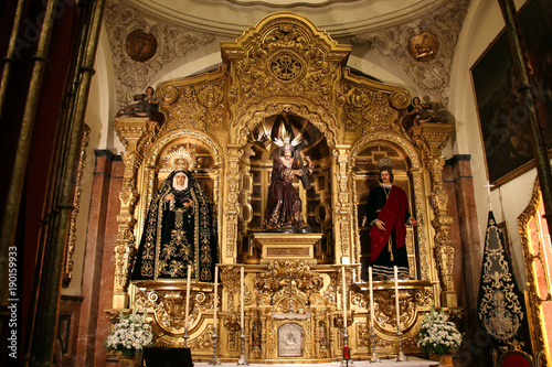 Pfarrkirche Sankt Nikolaus von Bari- Altar in Sakrament Kappelle