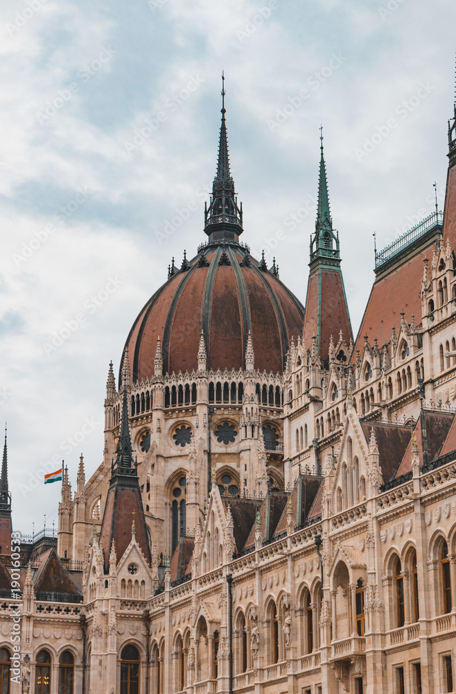 Obraz premium Budapest Parliament Roof