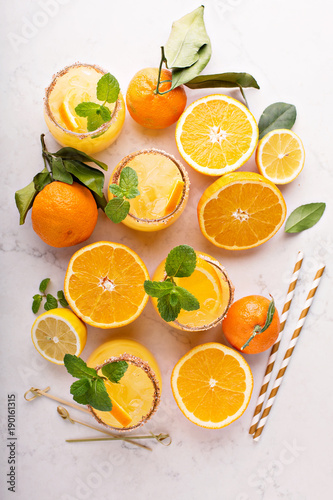 Fototapeta Naklejka Na Ścianę i Meble -  Orange and lemon margarita cocktail