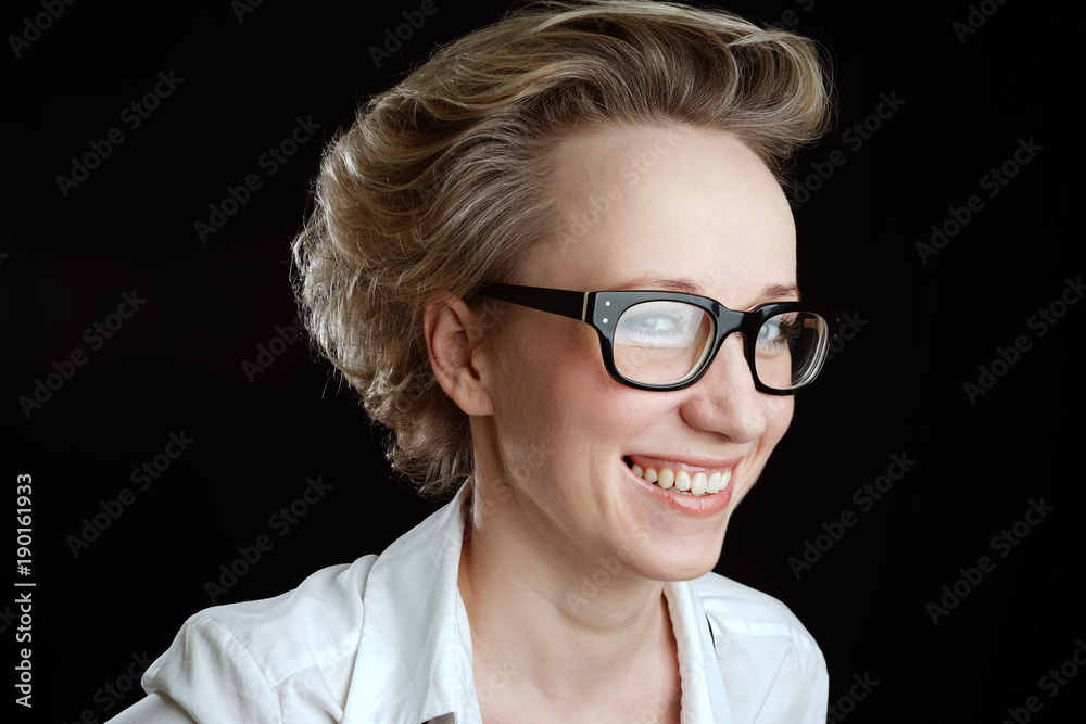 Fototapeta premium Beautiful young businesswoman with document case