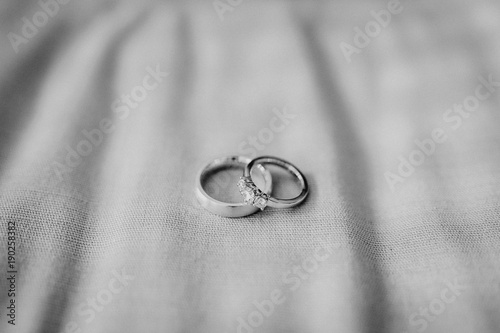 wedding rings close up macro