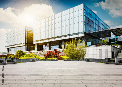Canvas-taulu Large modern office building