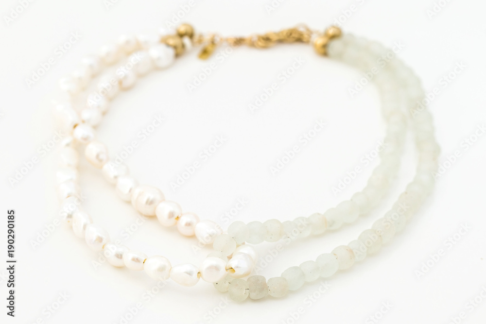 Obraz premium long bead necklace