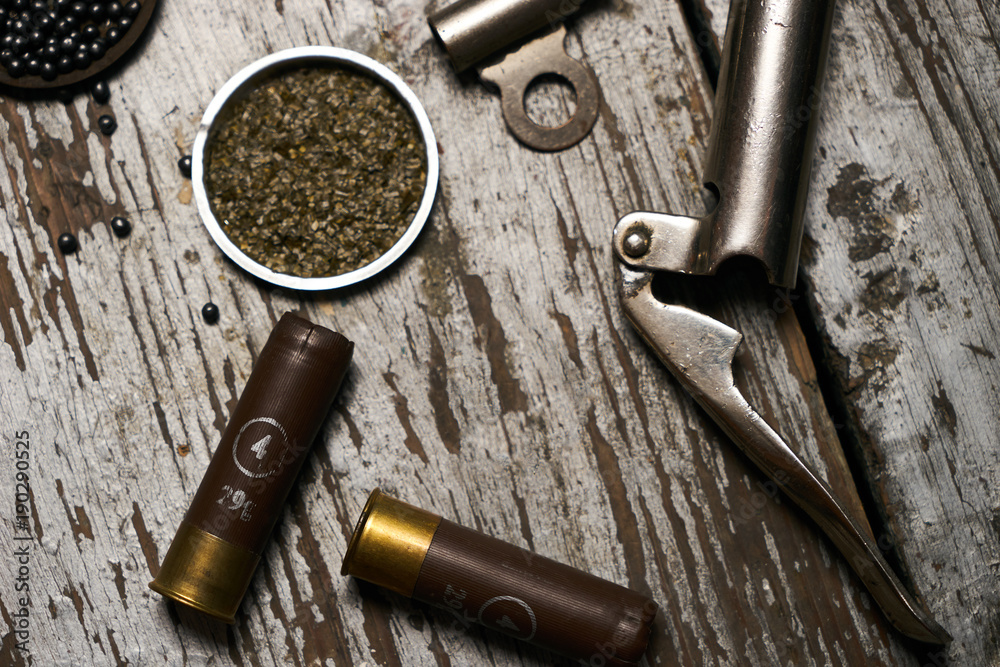 Shotgun, hunting cartridges with gunpowder Shotgun, hunting cartridges with gunpowder