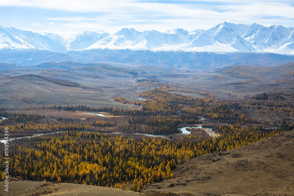 Fototapeta premium View of autumn mountain North-Chuya ridge of Altai Republic, Russia.