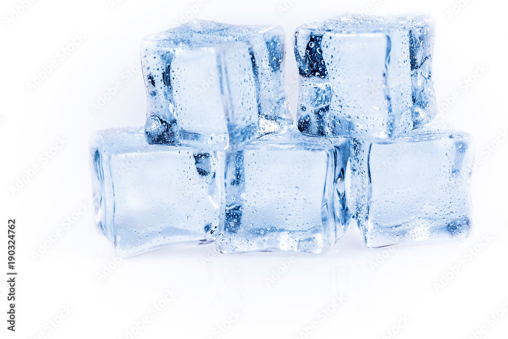 Many ice cubes Many ice cubes