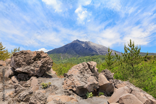 有村溶岩展望所からの桜島 -大正溶岩原に作られた360度広がる眺望の展望所-