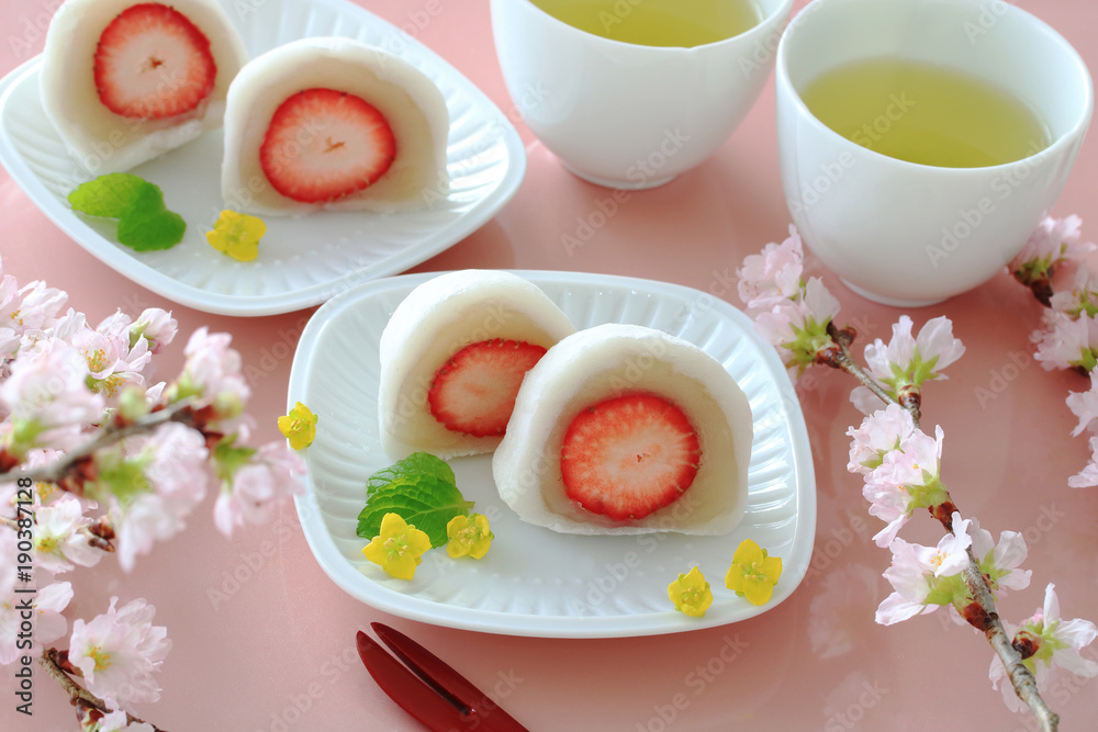 いちご大福 桜の花 いちご大福 桜の花
