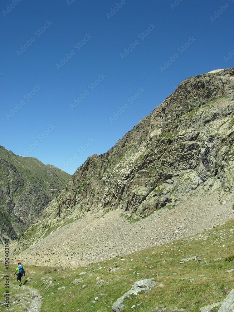 Alpinisme d'été dans les Pyrénées