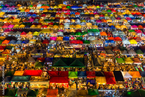 Ratchada Night Market in Bangkok © Kokhanchikov