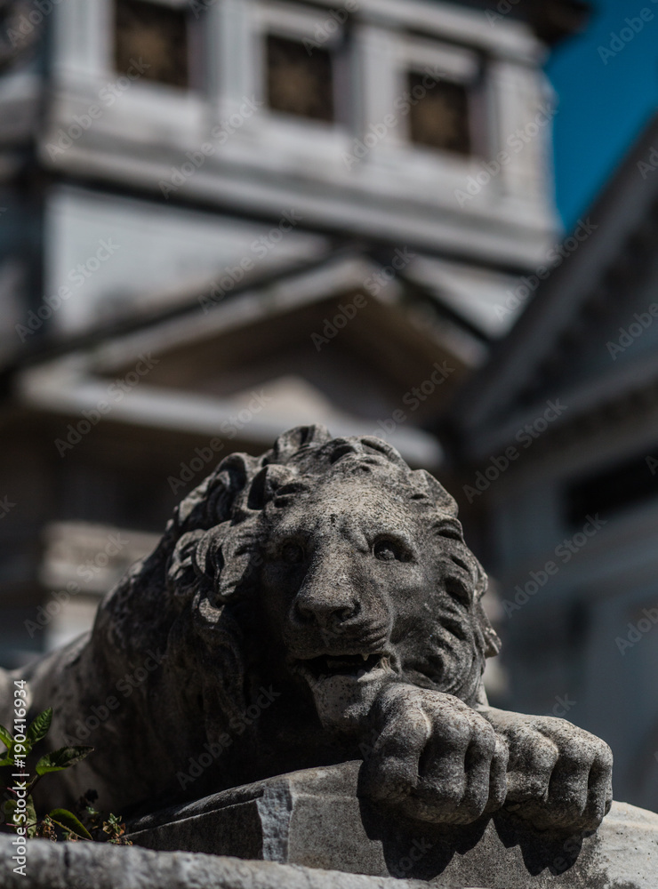 Roaring Lion Statue