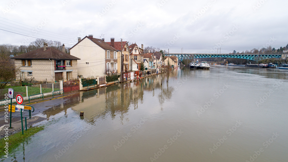 Débordement de la Seine à Conflans Sainte Honorine, dans les Yvelines. 30 Janvier 2018