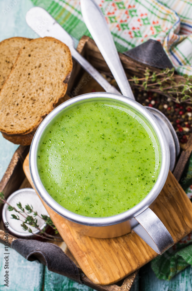 Green cream soup Green cream soup