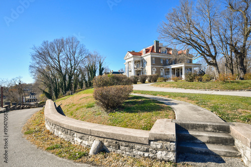 Konstfotografi Rockcliff Mansion was built in 1898 now museum in Hannibal, MO