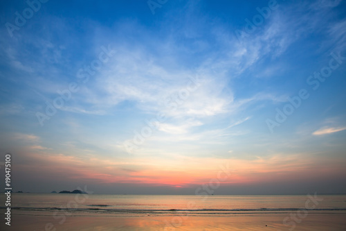 Fototapeta Naklejka Na Ścianę i Meble -  Blue sky during sunset on the sea beach.