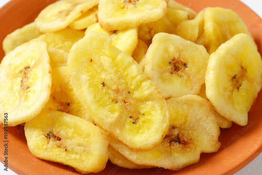 Dried banana chips