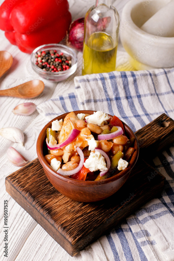 fry chicken, sweet peppers and white beans