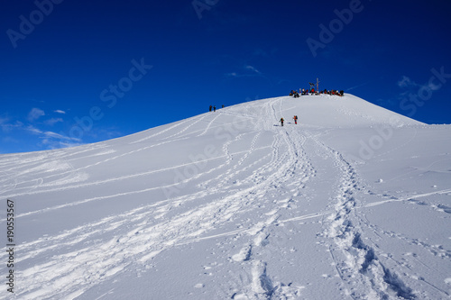 alpinisti in cima al pizzo Foisc, nelle alpi Leonine (Svizzera) © Roberto Zocchi