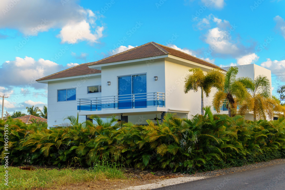 practical comfortable family house on the south