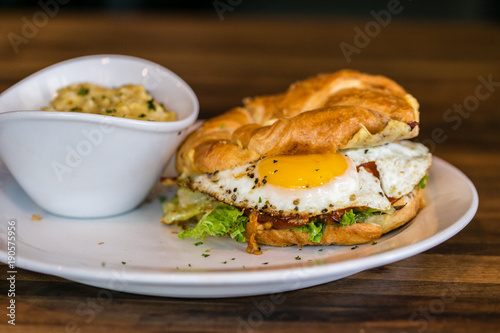 egg croissant breakfast sandwich