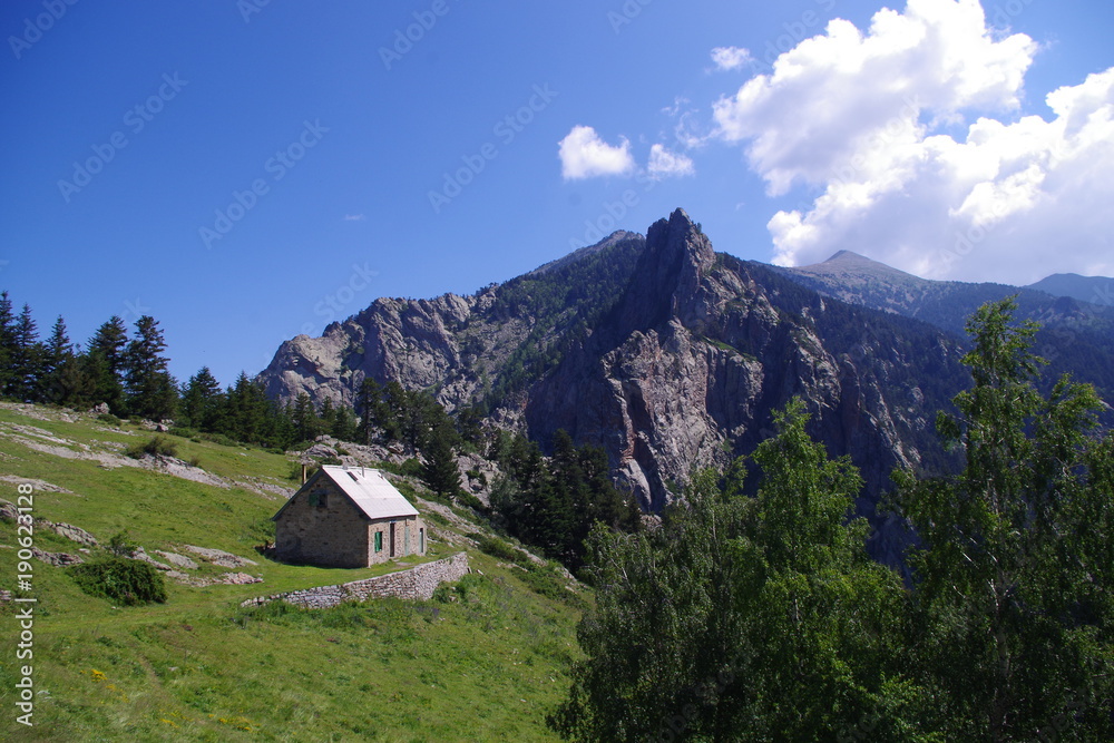refuge de montagne dans le massif du Canigou