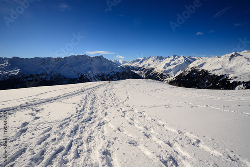 panorama invernale, salendo verso il pizzo Foisc, nelle alpi Lepontine (Svizzera) © Roberto Zocchi