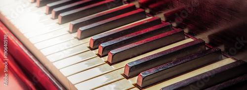 Wallpaper Mural Piano 1 (Banner) Torontodigital.ca