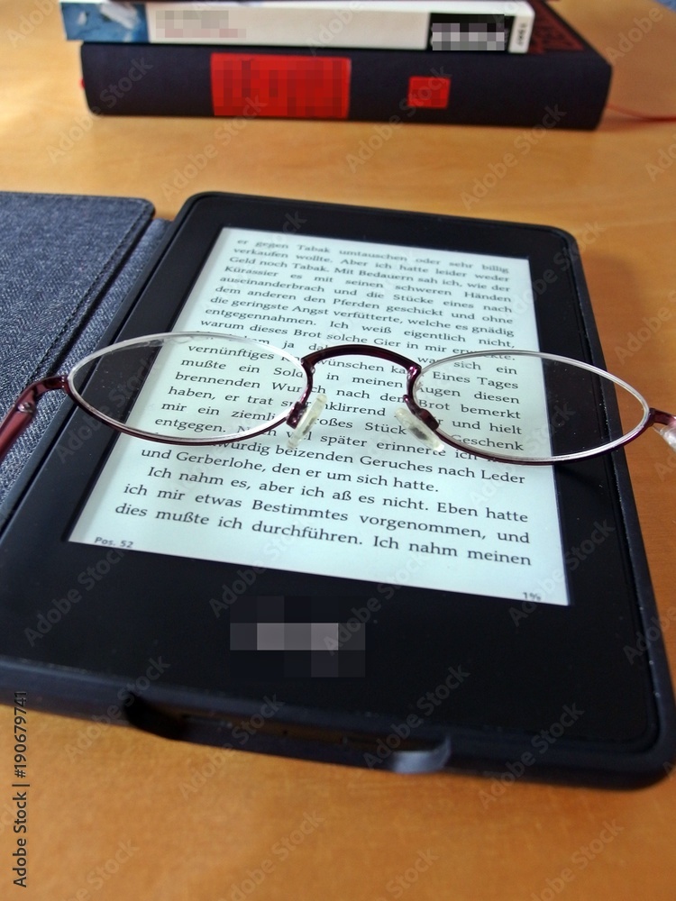Brille auf E-Reader Brille auf E-Reader