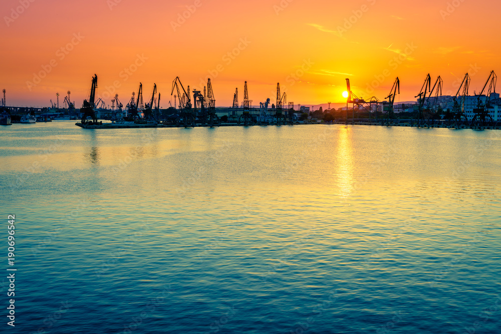 Fototapeta premium Varna port