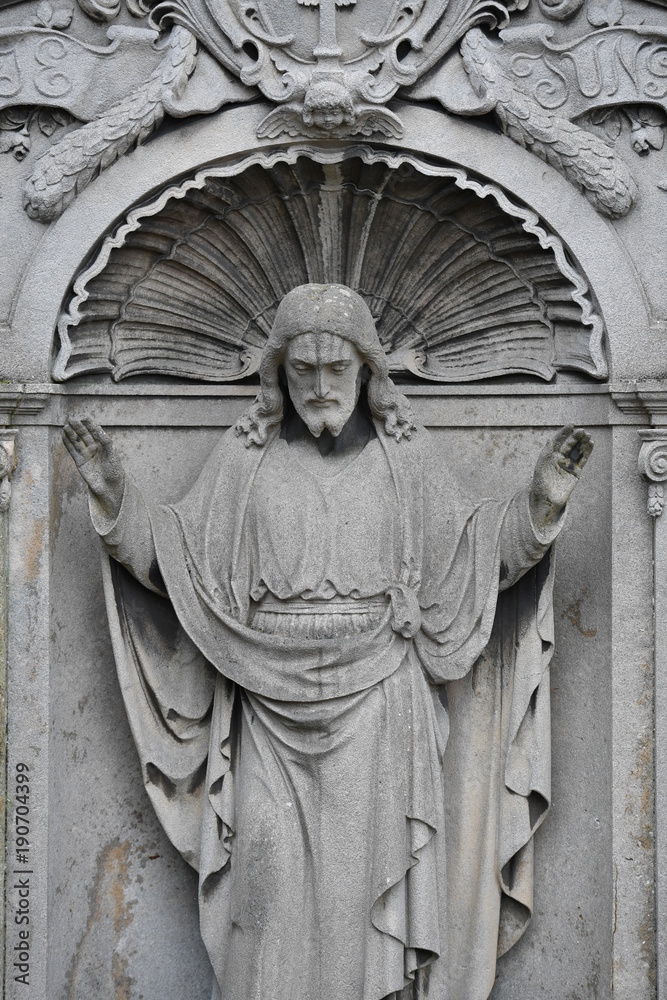 Statue on Jesus Christ at the front of a crypt
