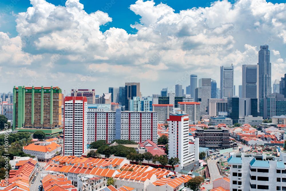 Obraz premium Singapore city skyline landscape at blue sky. Business Downtown and Chinatown districts. Urban skyscrapers cityscape