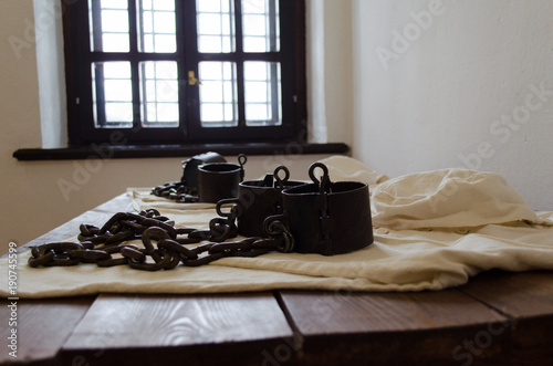 shackle