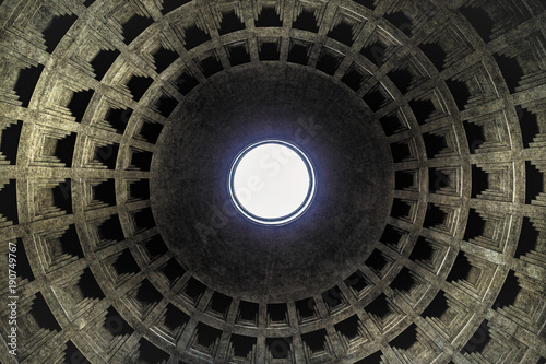 Pantheon interno della cupola