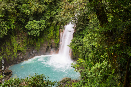 Fototapeta Naklejka Na Ścianę i Meble -  Waterfall in Costa Rica