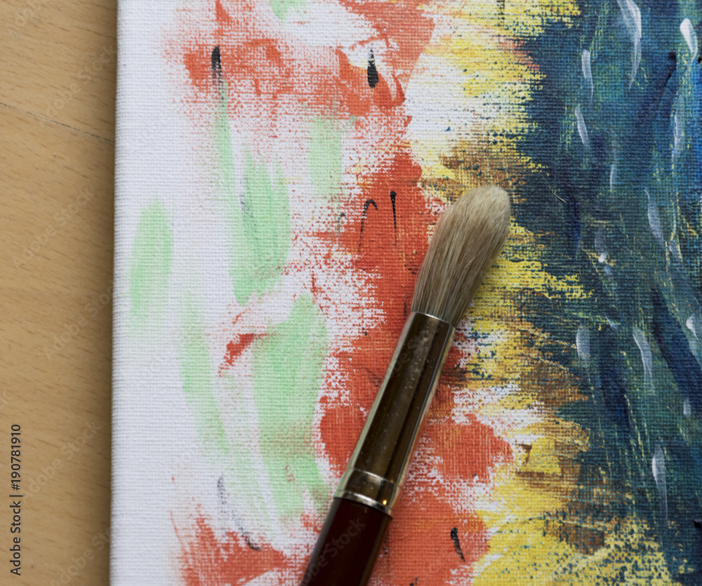 El arte de pintar. Pincel grueso usado por los pintores para efectuar  relleno. Stock Photo | Adobe Stock