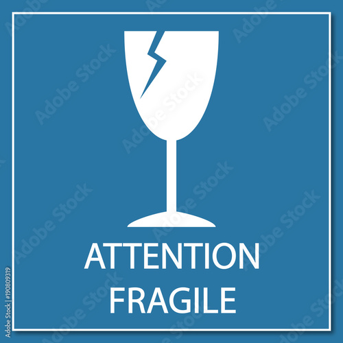 Logo fragile.