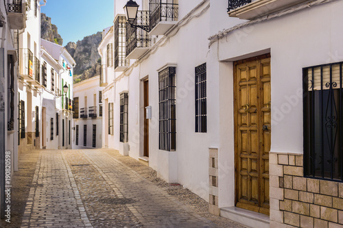 Pueblos bonitos de Espa  a  Zuheros  C  rdoba  Andaluc  a