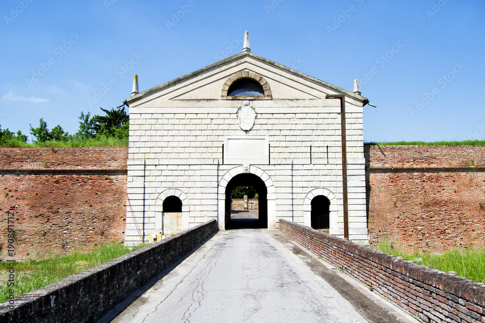 Fototapeta premium Hystorical city of Sabbioneta - Italy - Main wall gate known as Imperial gate