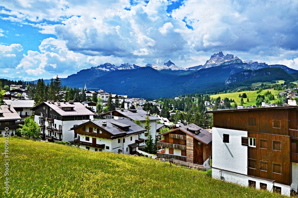 Italian Dolomites -view on the Cortina d Ampezzo Italian Dolomites -view on the Cortina d Ampezzo