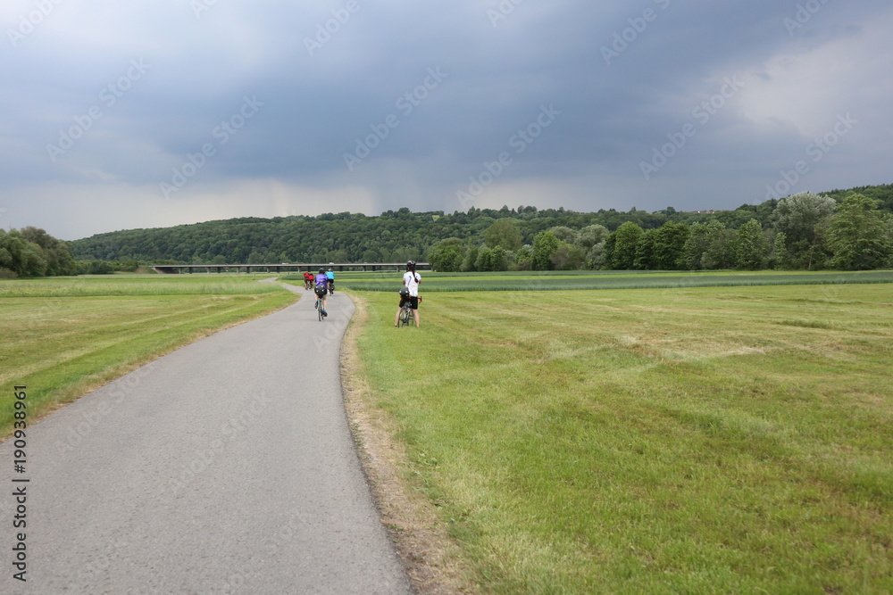 cycling cycling