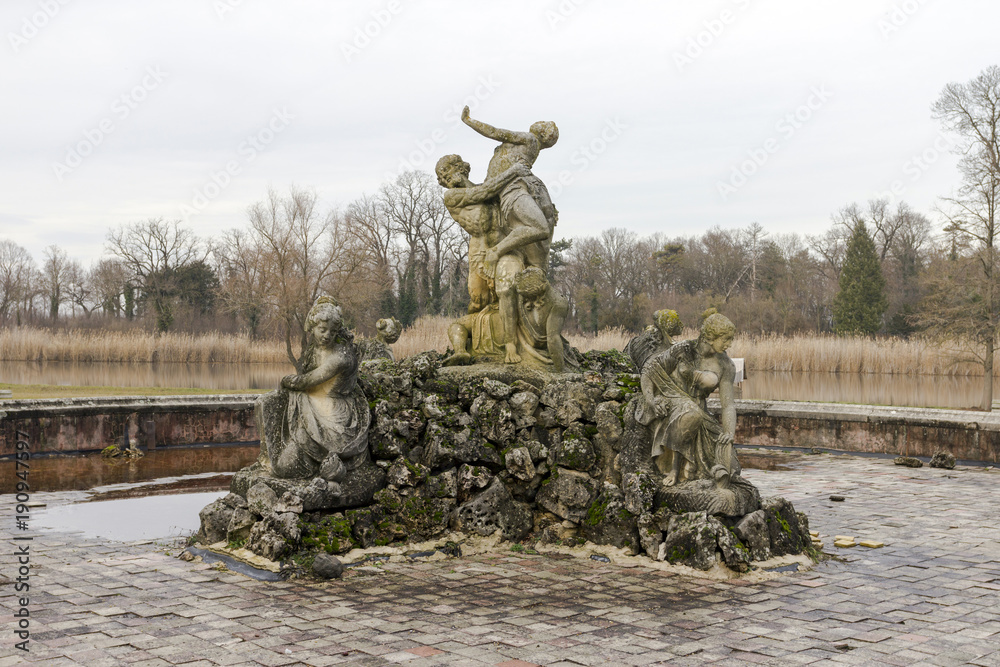 Fountain at Karolyi palace