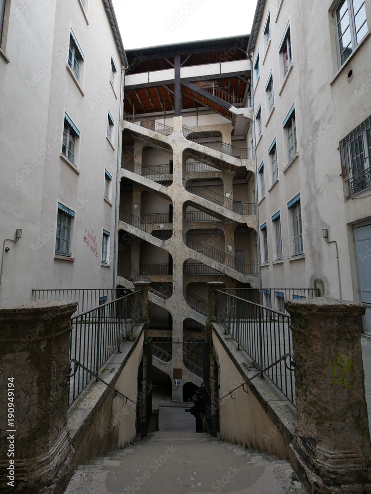 Fototapeta premium Cours des Voraces Lyon